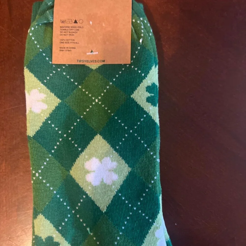 Tipsy Elves Mens Argyle Clover Socks With Bottle Pocket One Size‎ Cotton